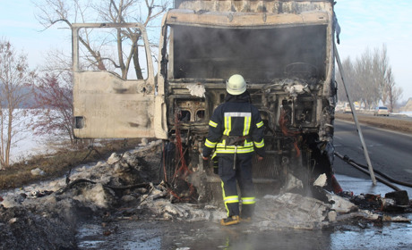 Вантажівка горіла поблизу Волновахи
