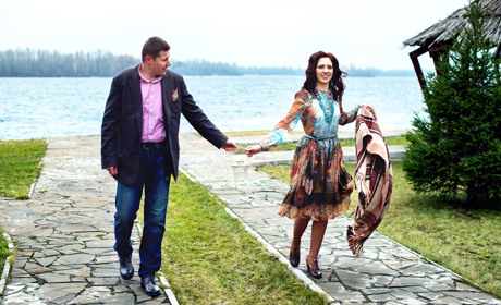 «Куточок чарівництва» і диво-піч. Менська родина створила затишне й екологічне житло
