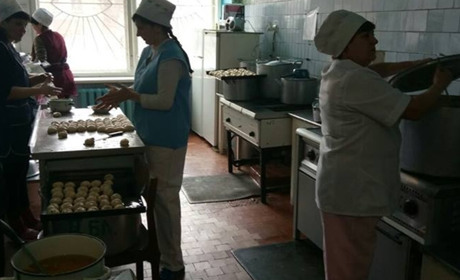 Дитсадки Волновахи повністю забезпечені харчуванням та іншими необхідними товарами