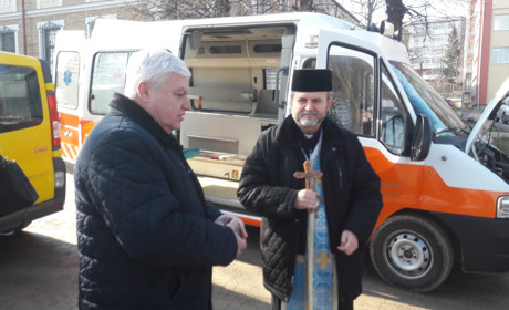 Райлікарня отримала реанімобіль з Італії,  скоро привезуть ще один. Вони нашим медикам дуже потрібні