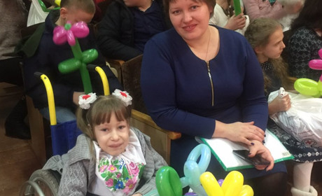 У Володимирецькому колегіумі провели акцію на підтримку дітей з особливими освітніми потребами