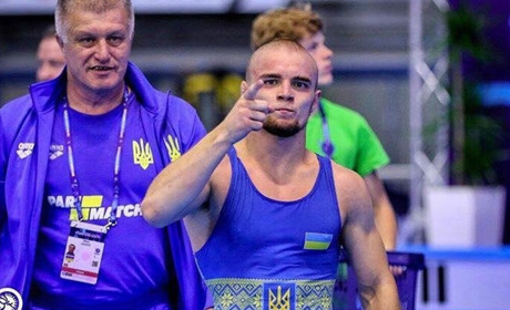 Грушин з Волновахи боротиметься у півфіналі Чемпіонату Європи з греко-римської боротьби
