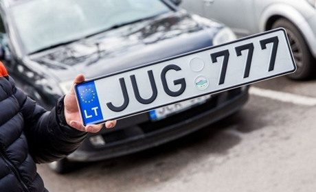 У сервісному центрі у Володимирці розмитнили 506 автівок на єврономерах. Це найменше в області