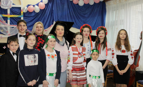 У Гуляйпільській дитячій школі мистецтв для жінок звучав оркестр народних інструментів 