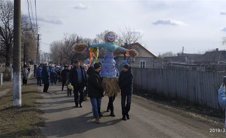 Вітали весну і пробудження природи: у Волноваському районі відсвяткували Масляну