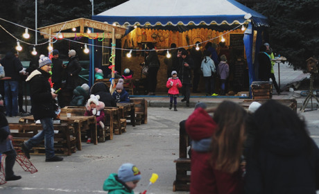 Как Торецк отмечал 8 марта. Фоторепортаж