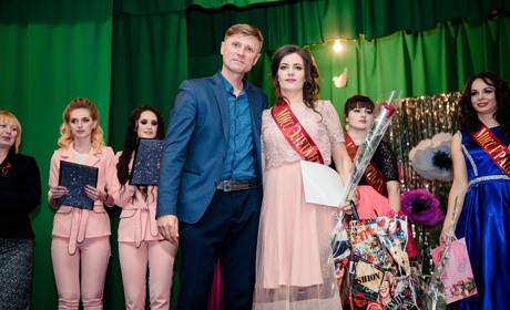 У Повстанському обирали Суперматусю селища. Наш фоторепортаж про те, як це було
