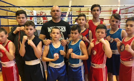 Новоградські боксери повернулися із зонального чемпіонату України з нагородами