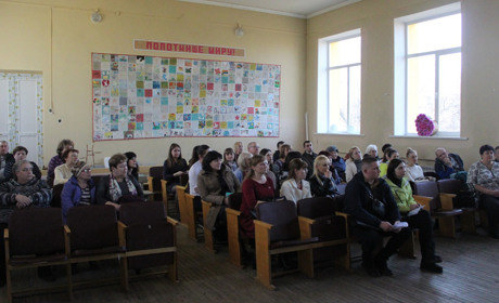 Руководство Горской гимназии и родители выразили недовольство качеством ремонта учебного заведения