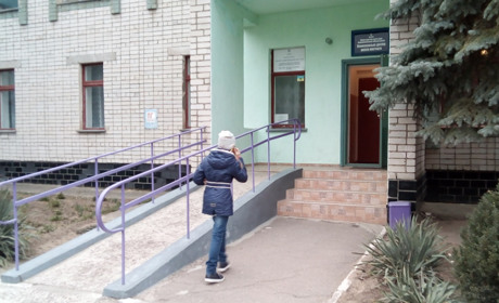 Чи доступні виборчі дільниці у нашому місті для людей з інвалідністю