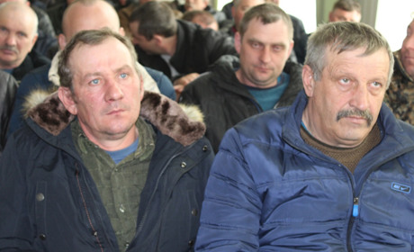 При роботі з пестицидами не слід нехтувати правилами безпеки