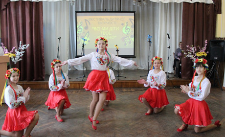 Як троїцькі школярі виступили на фестивалі "Всі ми діти твої, Україно!"