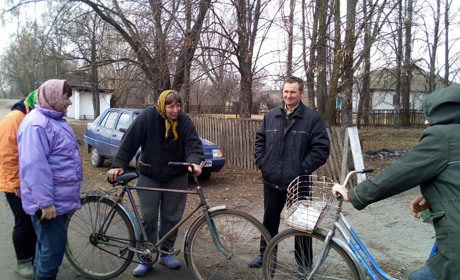 У селі на Менщині чекають на збори. Однак селян ігнорують