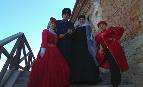 Які костюми придбали у Старокостянтинові до нового туристичного сезону 