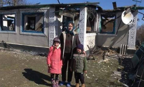 В селі Носківці згоріла хата: родина просить про допомогу