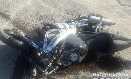 ДТП у Свидові: водій мотоцикла з місця автопригоди утік, пасажир в реанімації
