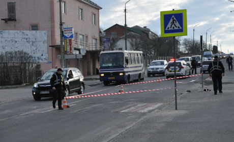 ДТП на Копичинецькій:  водій  іномарки на пішохідному переході збив двірника