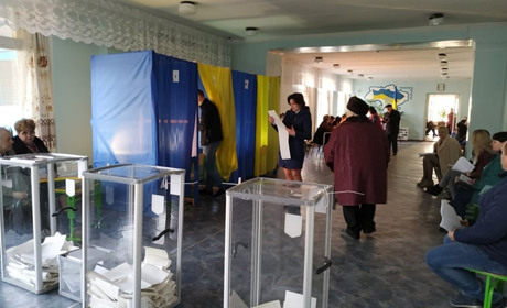 Сменить место голосования в Торецке можно будет не только в будни, но и в выходные