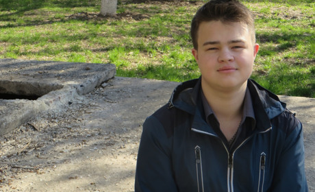 "Важно, чтобы страна имела настоящего лидера": интервью с 18-ти летним избирателем из Торецка