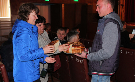 Шість троїцьких призовників пішли служити до армії 