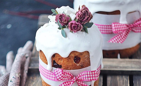 Великдень на порозі: Олена Янюк щороку освячує власноруч випечену паску 