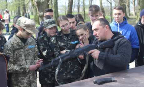 Школярі міста Бар взяли участь у військово-патріотичній грі Джура 