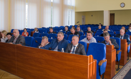 Приєдналась важка артилерія: Степан Нусбаум переконав депутатів не продавати землі на Богуна