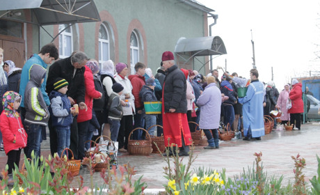 Коли у храмах Гуляйполя освячуватимуть великодні кошики