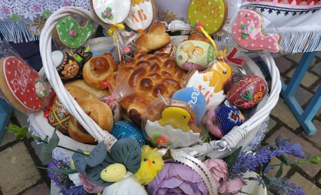 Коли освячують великодні кошики в церквах Кіцманя