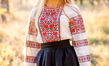 Ниткою та голкою: що означають елементи української вишивки (гра)