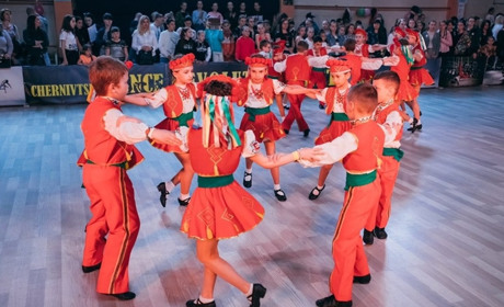 "Веселі гуцулята" та "Фламінго" здобули перші місця на всеукраїнському та міжнародному конкурсах