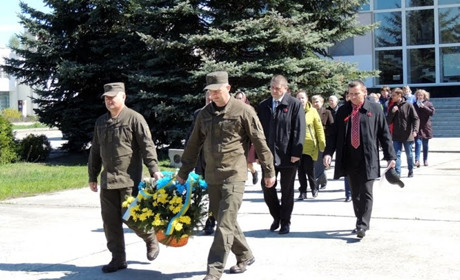 У Вараші з нагоди Дня примирення відбувся мітинг-реквієм, де вшанували жертв другої світової війни