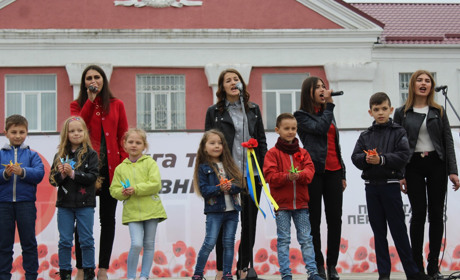 В Бар відбувся концерт до Дня Перемоги: фоторепортаж