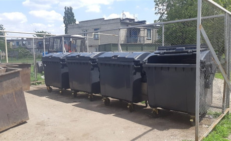 У Волновасі встановили нові контейнери для сміття