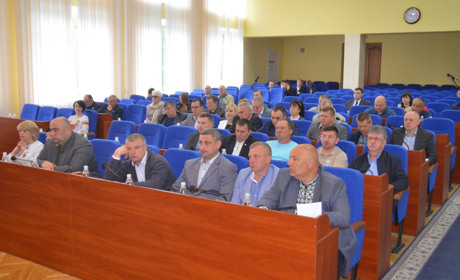Полігон, бюджет участі та договір оренди: з чого почалася сесія міської ради