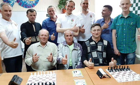 «Менські вовки» у шахи перемогли команду з Борзни