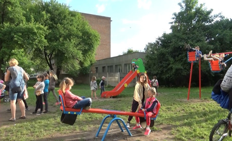 У Старокостянтинові облаштували сім дитячих майданчиків