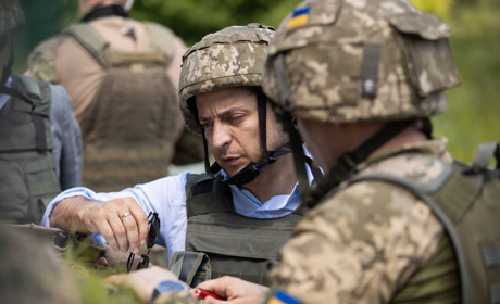 Президент України Володимир Зеленський відвідав Луганщину: у місті Щастя та Станиці-Луганській