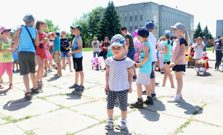 В Попасній відсвяткували День захисту дітей: яскраві фото