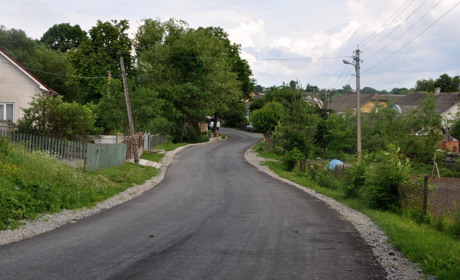 600 метрів автошляху районного значення «Швайківці — Залісся» оновили