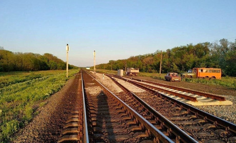 У Волноваському районі тривають роботи з будівництва додаткової залізничної колії