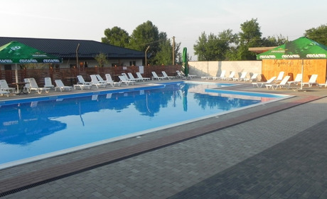 Сезон купання відкритий: Хутір Hall запрошує на відпочинок з басейнами