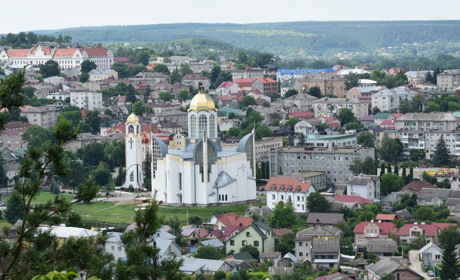 Де улітку можна відпочити у Чорткові без авто (відео)