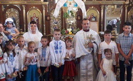 На Трійцю в Суховерхові відкрили недільну школу при місцевій церкві