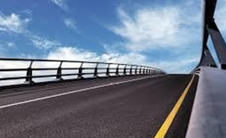 У Старокостянтинівському районі перекинулась вантажівка