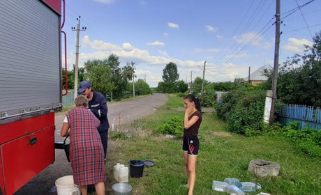 Рятувальники ДСНС підвезли в Торецьк більше 100 тон питної та технічної води