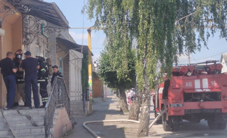 В Барі біля ринку горів продуктовий павільйон