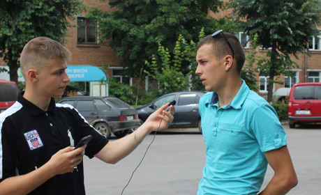 Відеоопитування: чи знають барчани повноваження депутатів-мажоритарників 