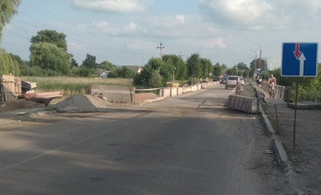 На капітальний ремонт мосту через річку Случ витратять ще 15 мільйонів гривень