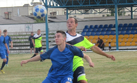 Троїцький "Урожай" виборов перемогу у міловських футболістів